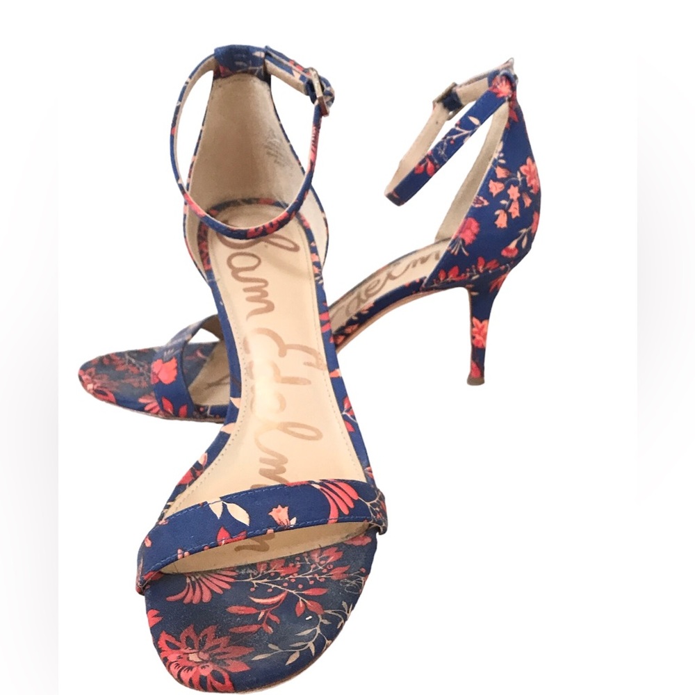 Ankle strap sandal “Patti”